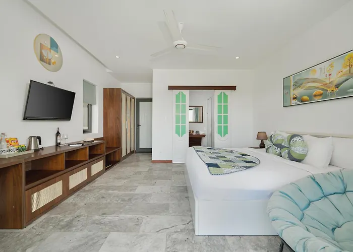 Deluxe King Room